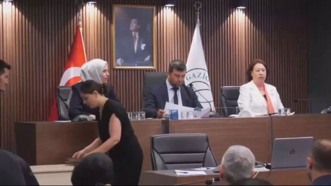 AK Parti Gaziosmanpaşa belediye başkanvekilliğini kazandı