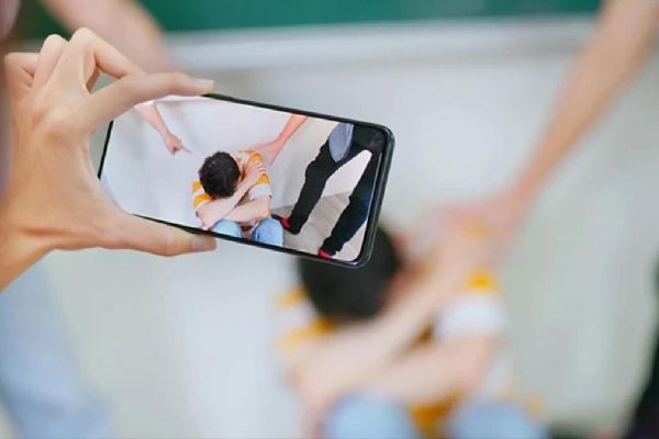 Akran zorbalığına karşı seferberlik: Üç bakanlık devrede!