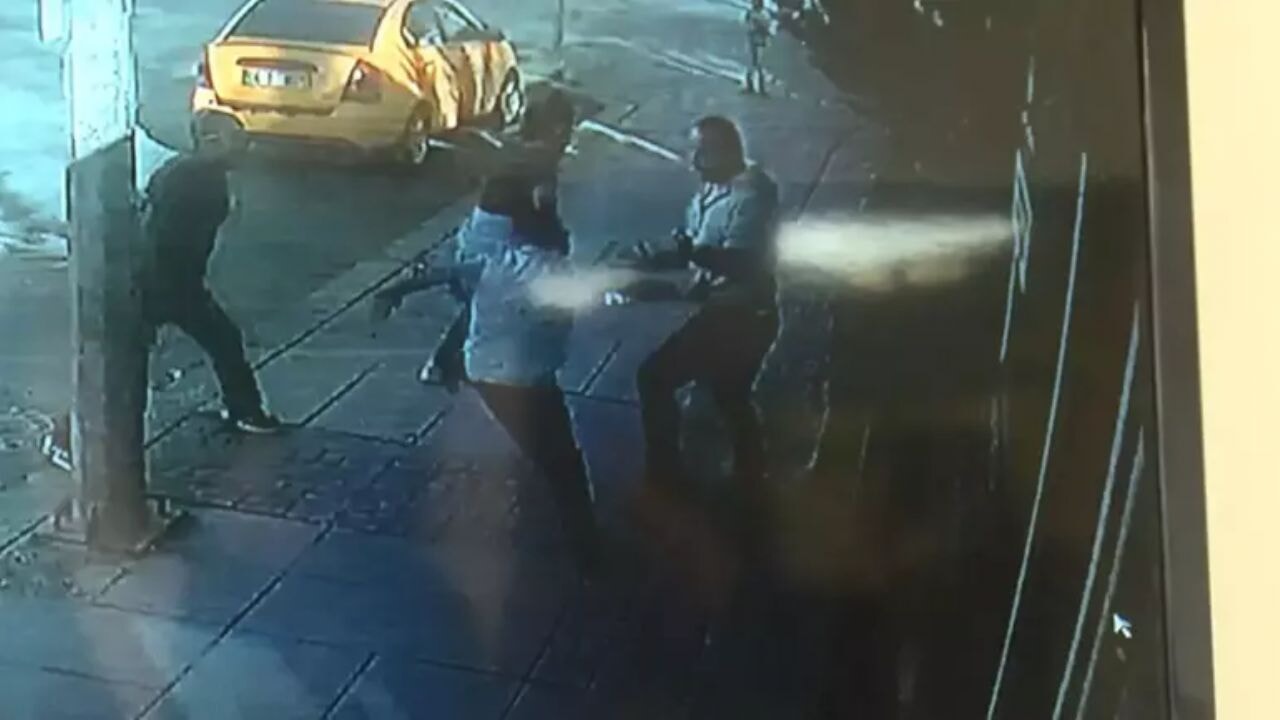 Ankara'da  'Gideceğim yerde bekleyemem'  diyen taksiciyi bıçakladı