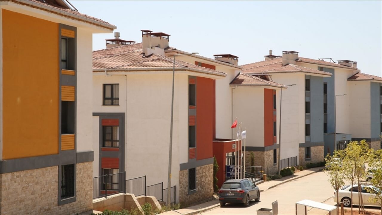 Asrın felaketi'nden etkilenen Tut ilçesindeki deprem konutlarında yaşam başladı