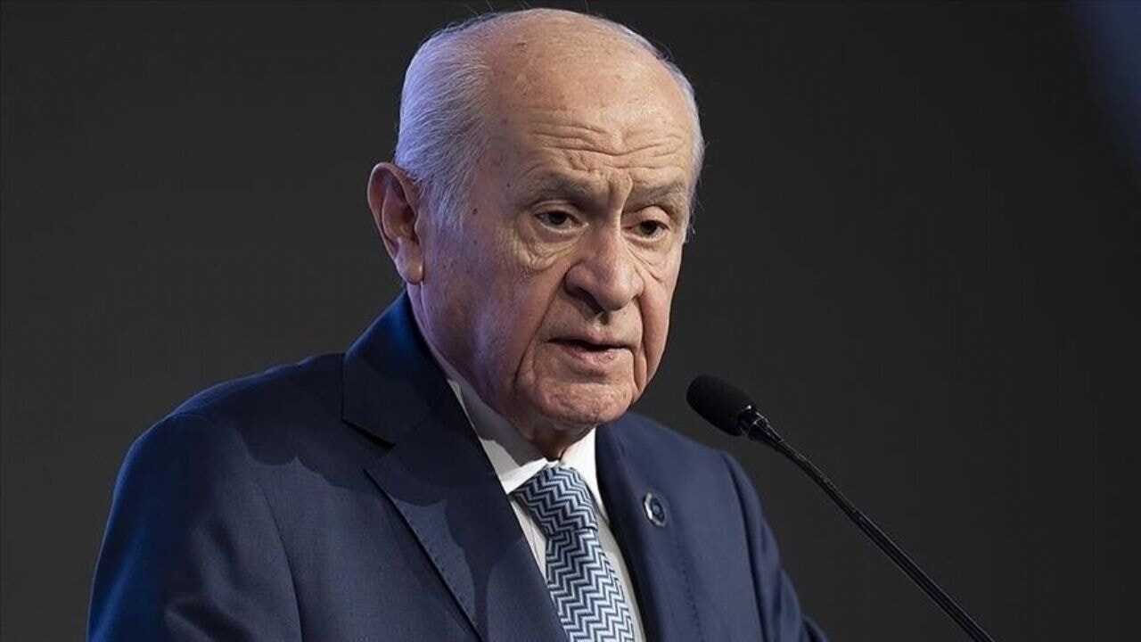 Bahçeli'den zehir zemberek sözler!