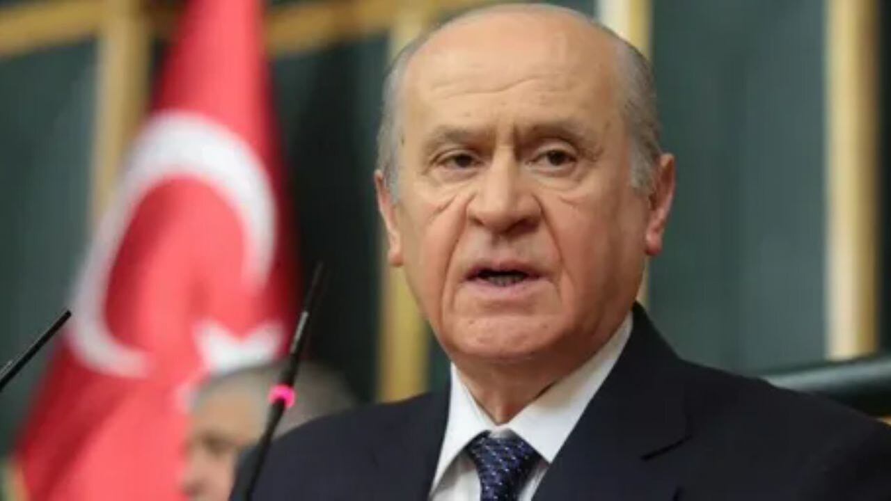 Bahçeli, Sırrı Süreyya Önder kriziyle CHP'ye yüklendi