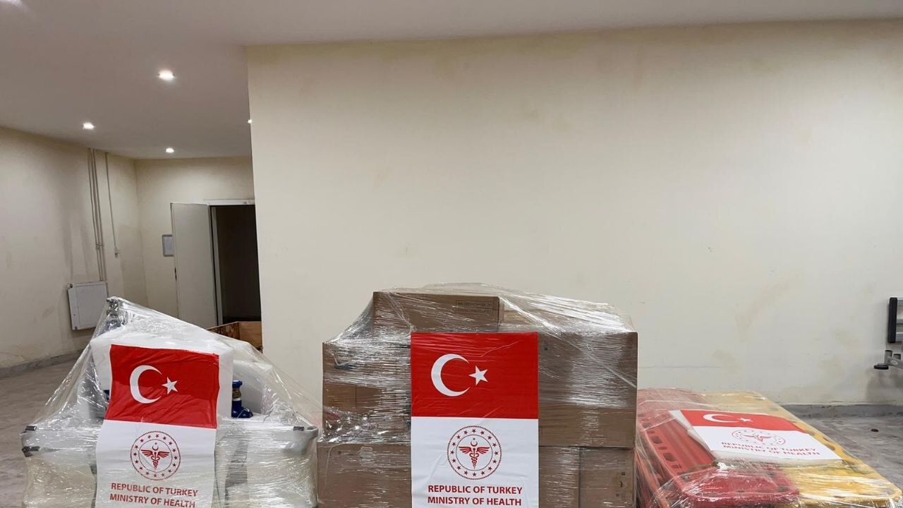 Bakan açıkladı! Türkiye'den İran'a tıbbi yardım