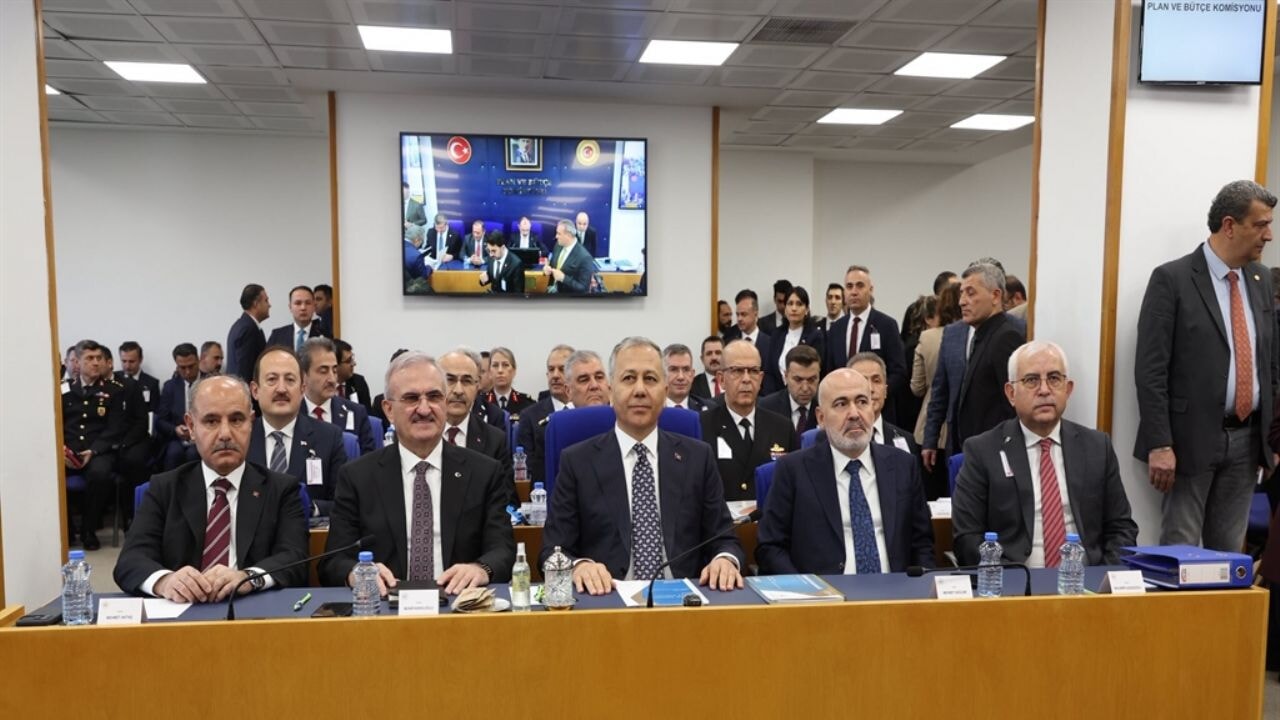 Bakan Yerlikaya: Türkiye'deki yabancı sayısı 3 milyon 615 bin