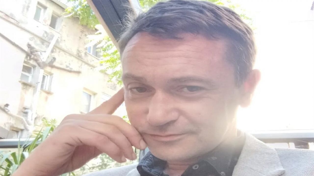 Beyoğlu'nda İngiliz profesör evde ölü bulundu