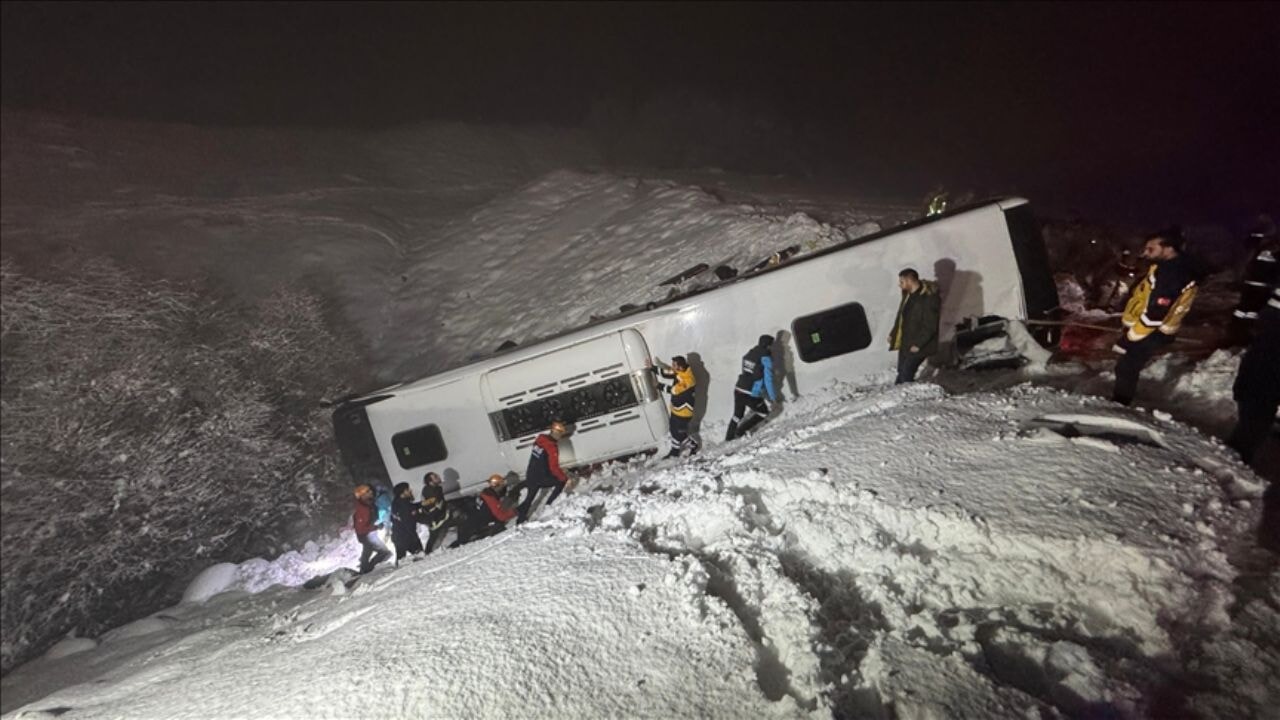 Bingöl'de feci otobüs kazası: 5 ölü, 38 yaralı