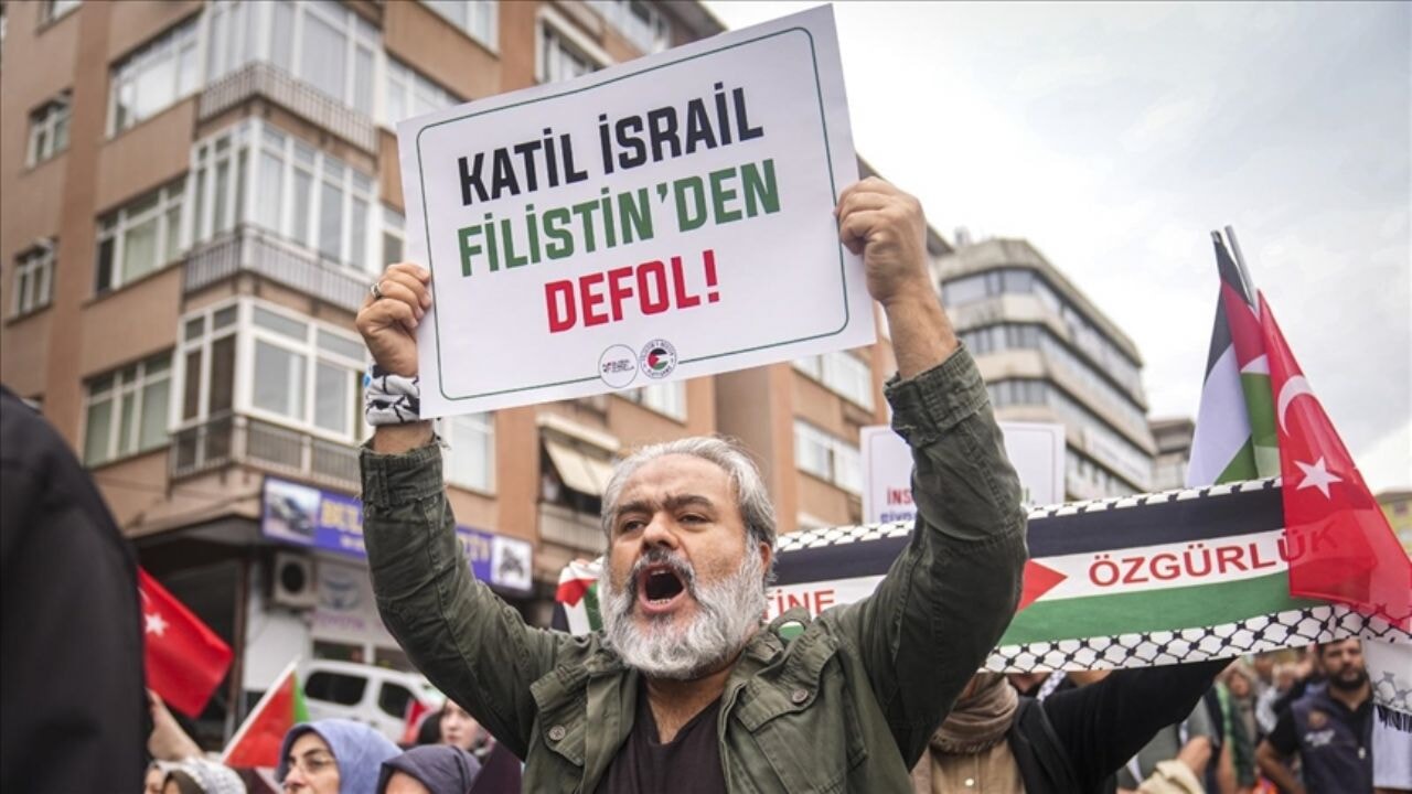 Birçok ilde Küresel Sumud Filosu'na destek yürüyüşü düzenlendi