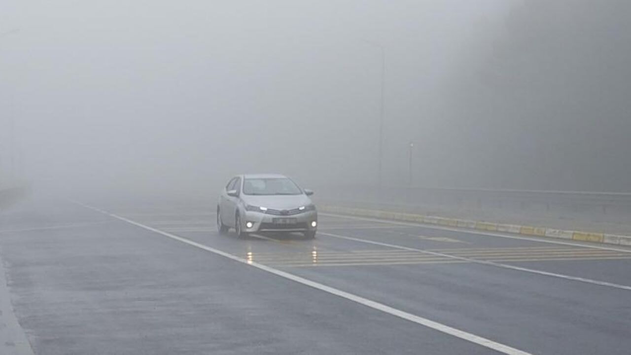 Bolu Dağı'nı sis kapladı: Ulaşımda aksama, polis uyardı