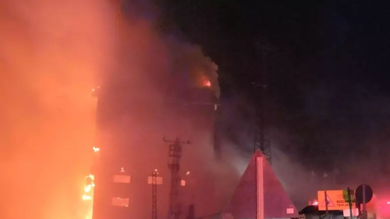 Bolu Kartalkaya'da otel yangını: Yüzlerce tatilci panik içinde!