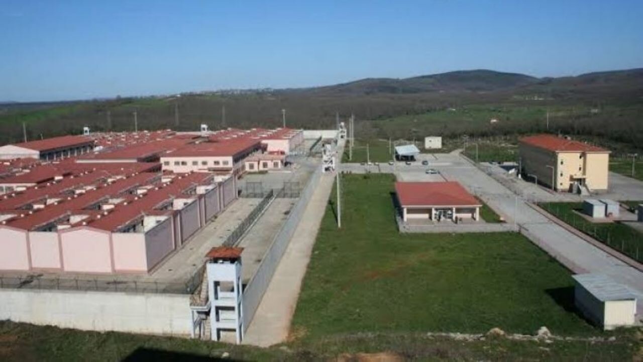 Cezaevinde kanlı kavga: 21 hükümlü hastanelik oldu