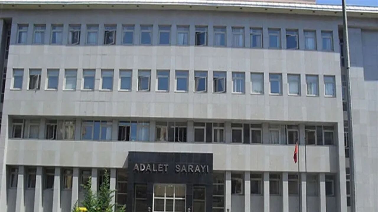 Çorum'da 22 adliye görevlisine gözaltı