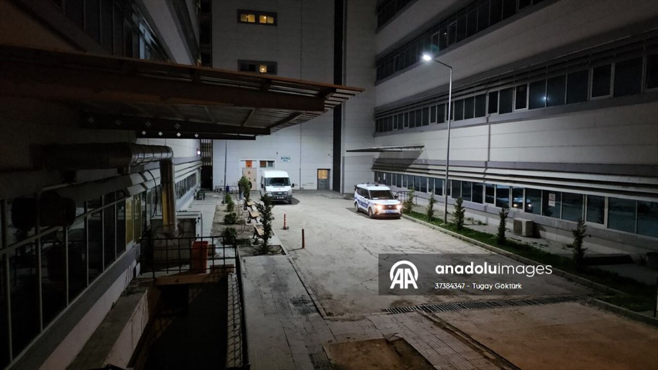 Çorum'da kahvehaneyi silahlıa taradılar. Ölü ve yaralılar var