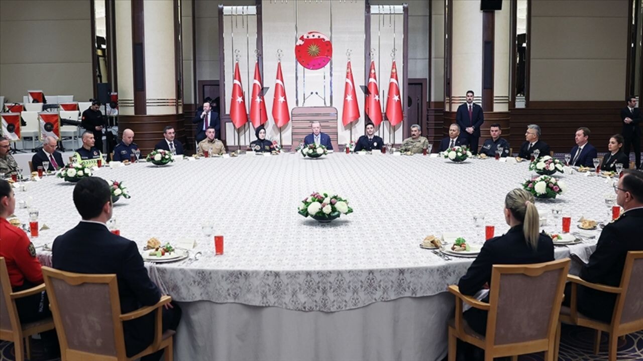 Cumhurbaşkanı Erdoğan'dan güvenlik güçlerine anlamlı iftar mesajı