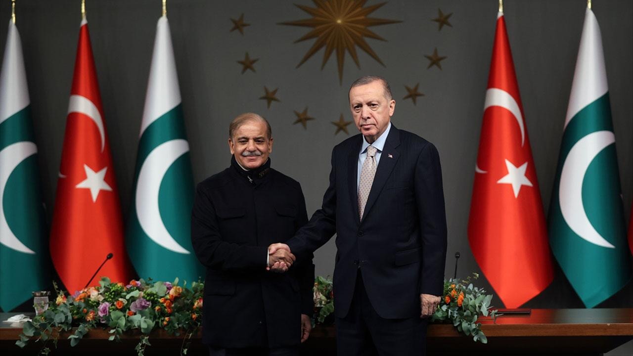 Cumhurbaşkanı Erdoğan: Pakistan'ın tavrını destekliyoruz