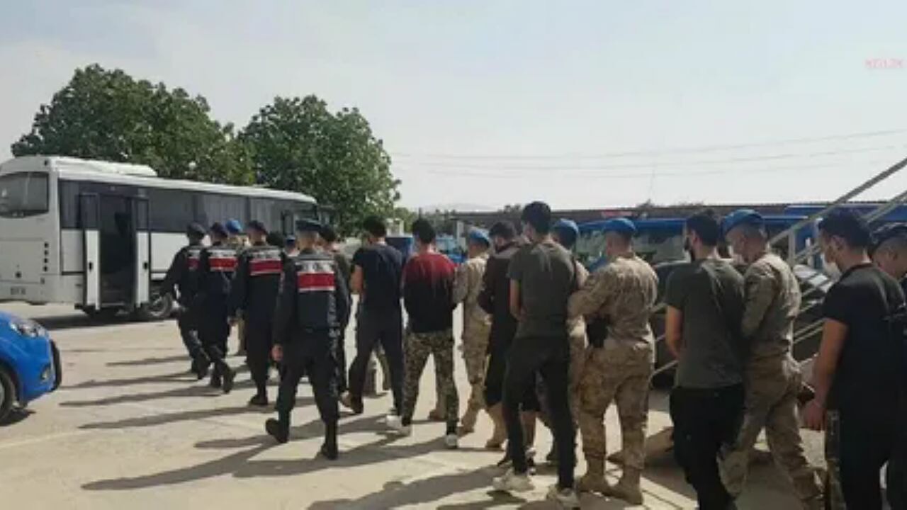 DEAŞ terör örgütüne yönelik İzmir operasyonunda 13 gözaltı