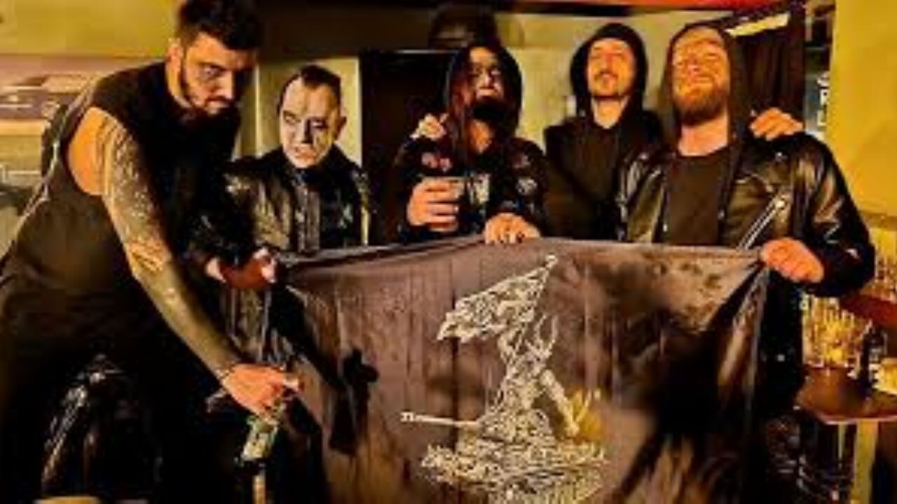 Dini değerlere hakaret iddiasıyla rock grubu üyeleri tutuklandı