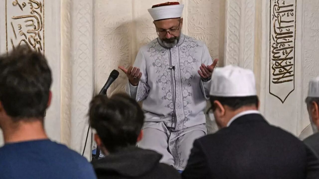 Diyanet İşleri Başkanı Erbaş şehitleri andı, birlik çağrısı yaptı