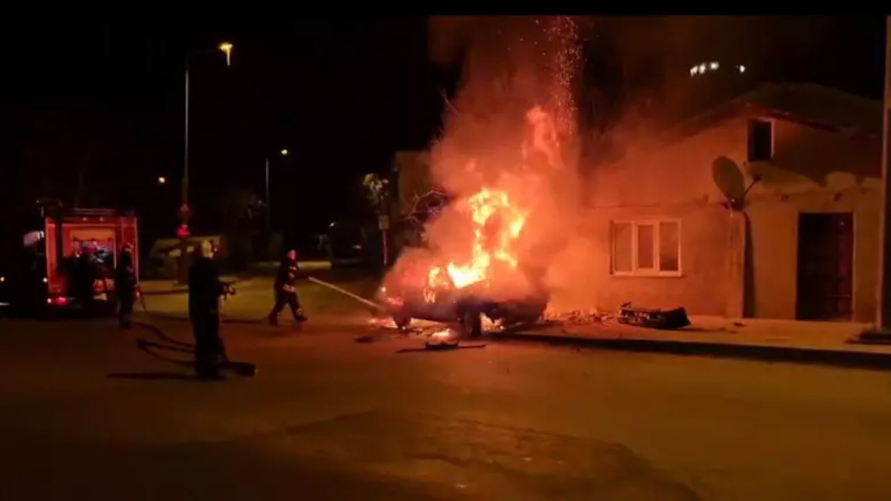 Edirne'de otomobil kazası: Araç alev aldı, 4 kişi hayatını kaybetti