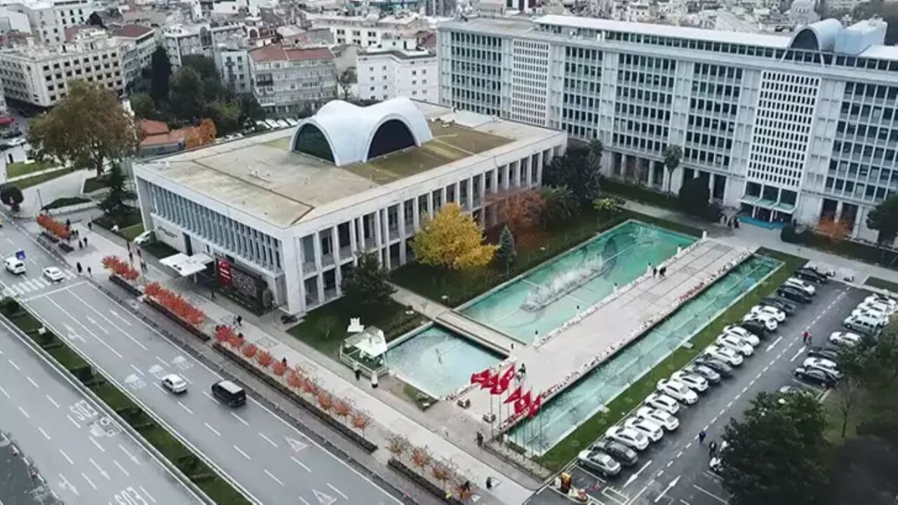 Ekrem İmamoğlu hakkında bomba iddia: Yıllık bana 100 bin dolar maaş verdi!