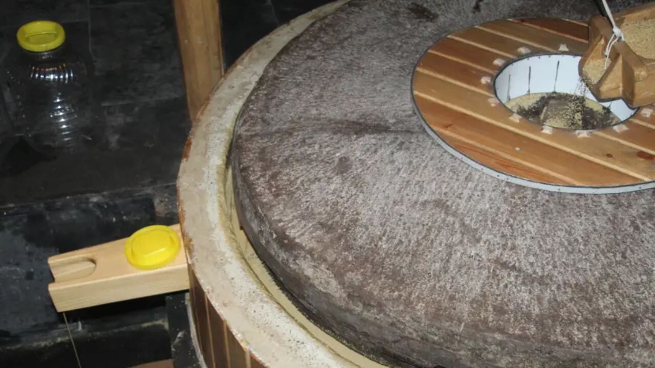 Elektrik yok, makine yok! Tarihi değirmenin küllerinden doğdu