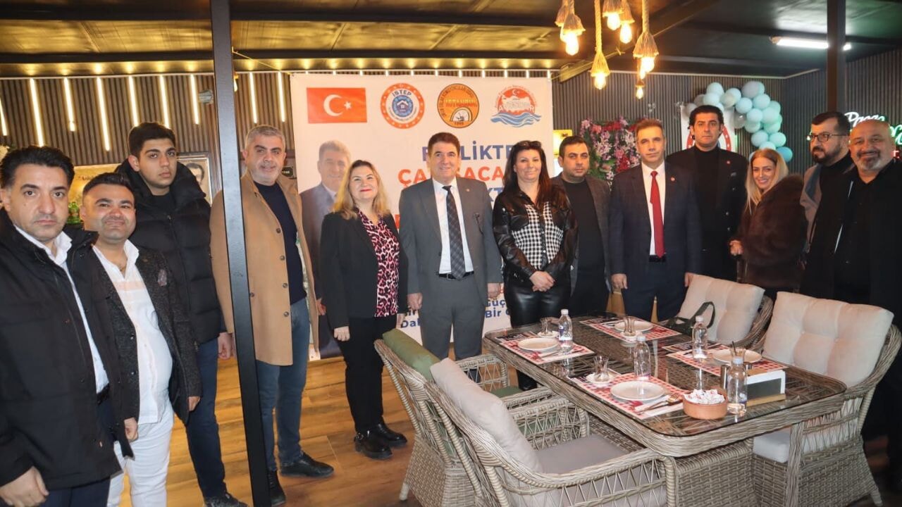 ''EMLAK ESNAFININ DEĞERİ YERLERDE BUNU DÜZELTMEYE GELİYORUZ''