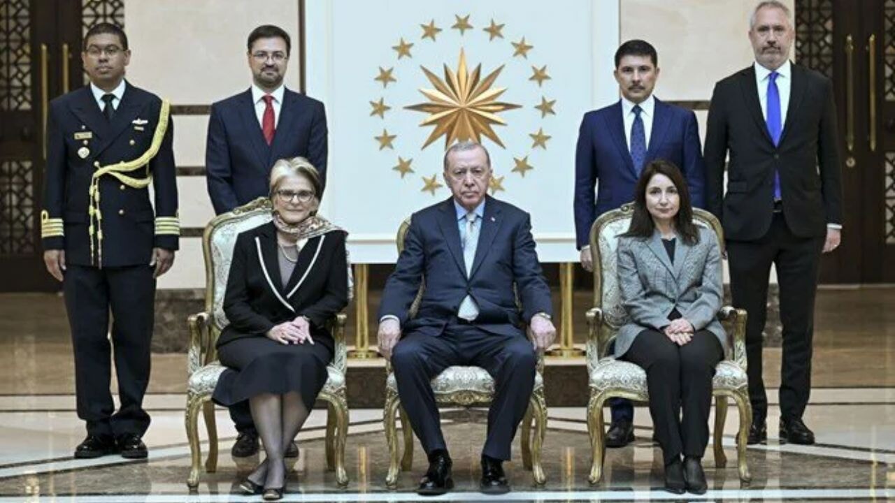 Erdoğan 5 büyükelçiyi kabul etti! Beştepe'de güven mektubu trafiği