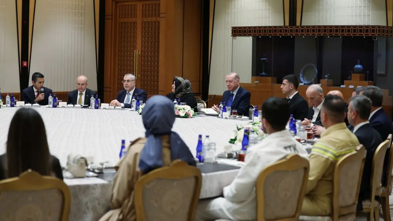Erdoğan'dan 1 Mayıs çıkışı: Emekçinin alın teri Türkiye Yüzyılı'nın temel taşı olacak