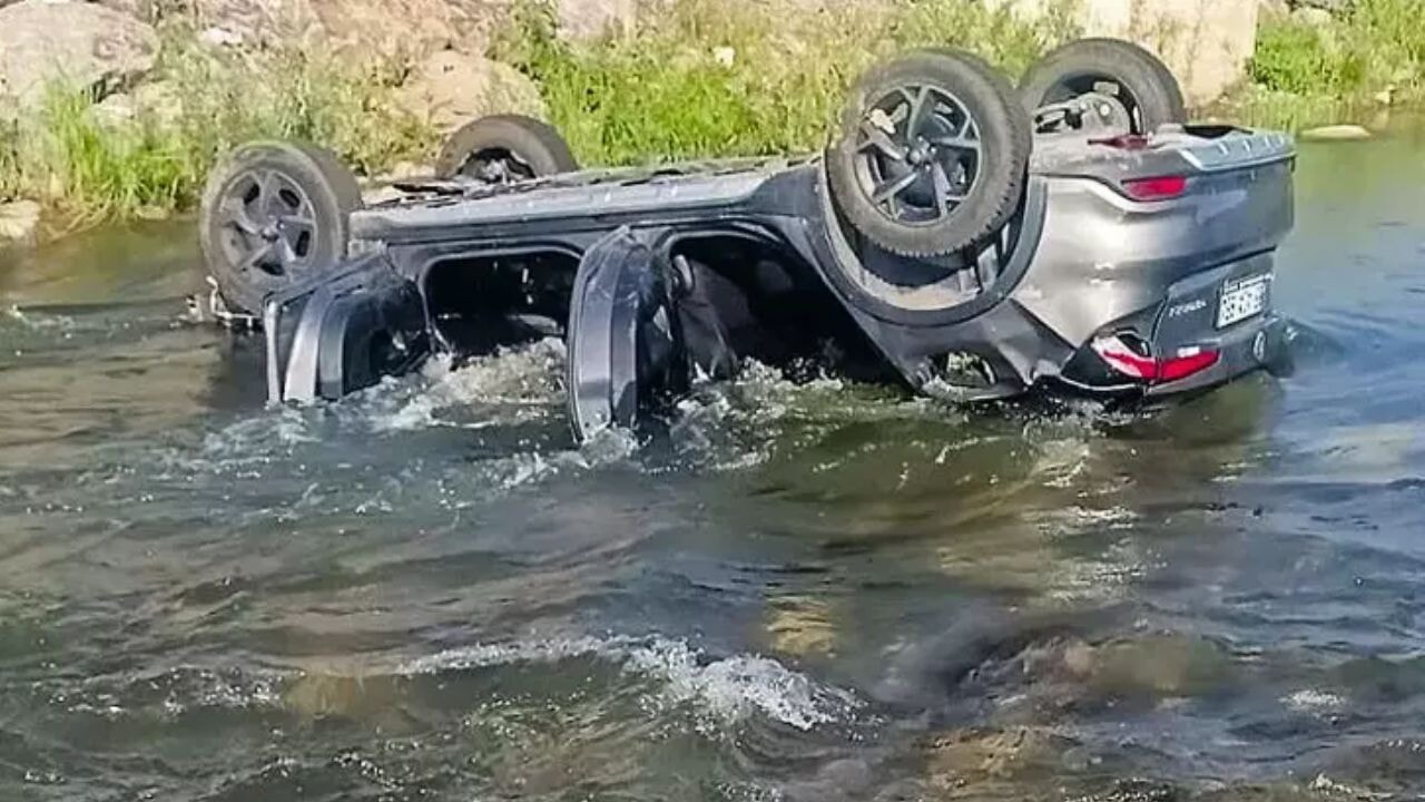 Erzurum'da korkunç kaza! Aileden 3 fert can verdi