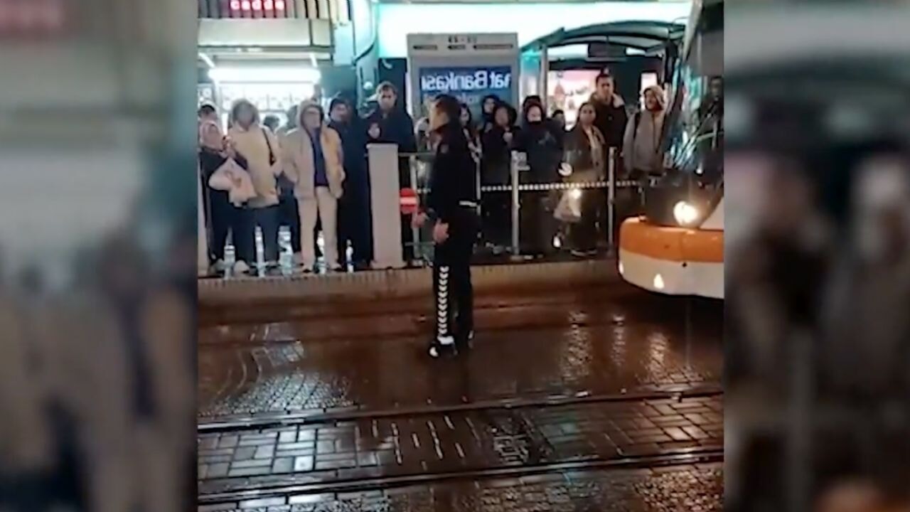 Eskişehir'de bir polis memuru görevden uzaklaştırıldı