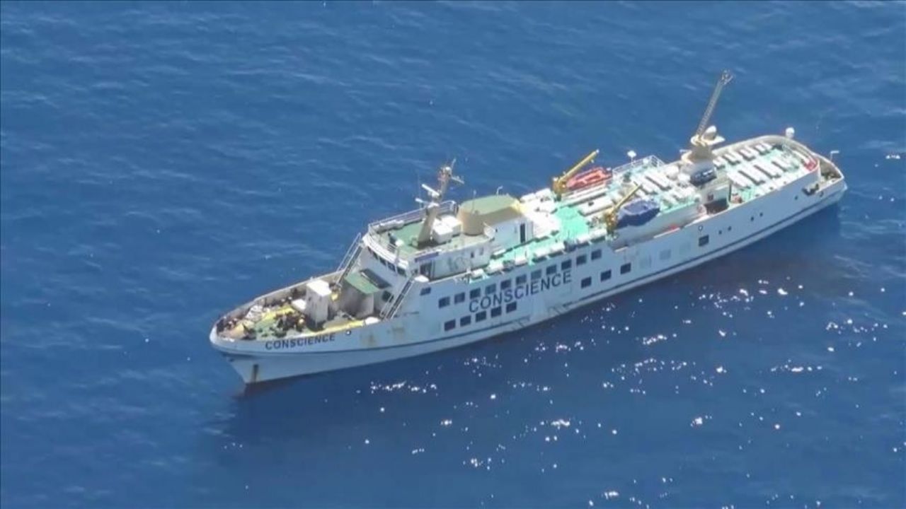 Gazze'ye doğru yola çıkan Özgürlük Filosu'ndaki Türk aktivistlerden mesaj