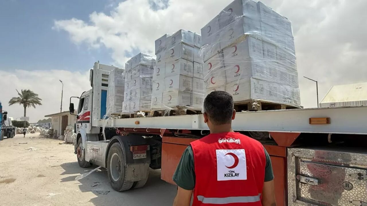 Gazze'ye Türk yardımı ulaşıyor: 165 tır Refah Sınır Kapısı'nı geçti