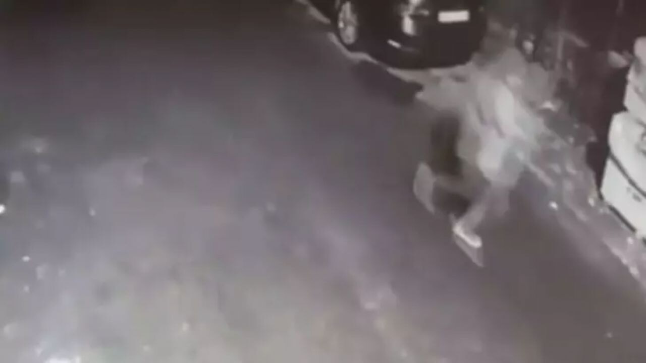 Görüşme teklifini reddeden kadına kezzaplı saldırı