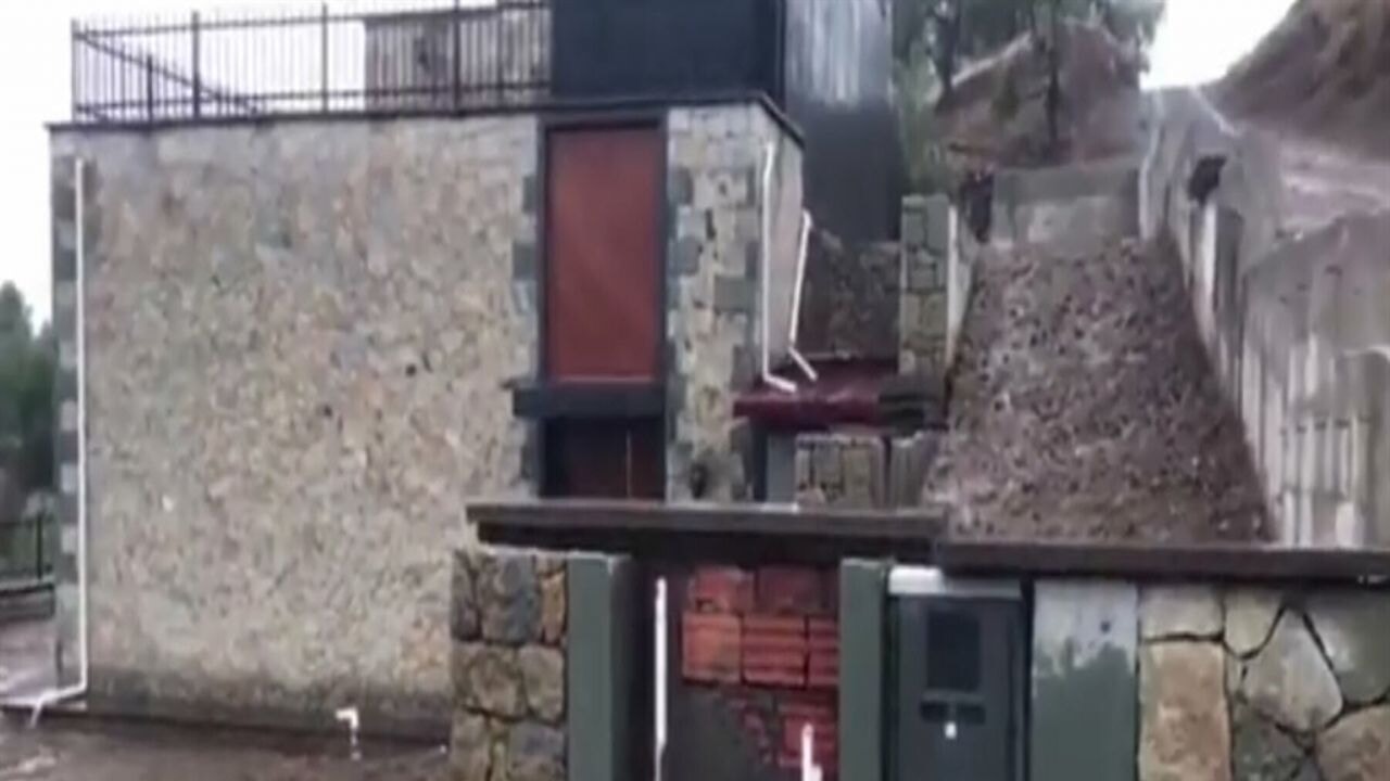 İmamoğlu'nun babasına ait evde arama