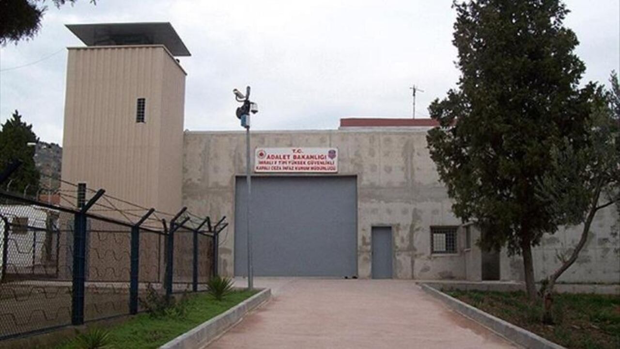 İmralı'ya gidecek AK Partili isim açıklandı