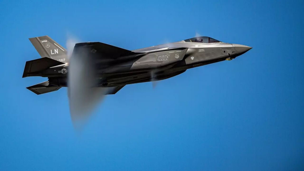 İnsanlı uçaklar tarihe mi karışıyor? KIZILELMA ile yeni dönem