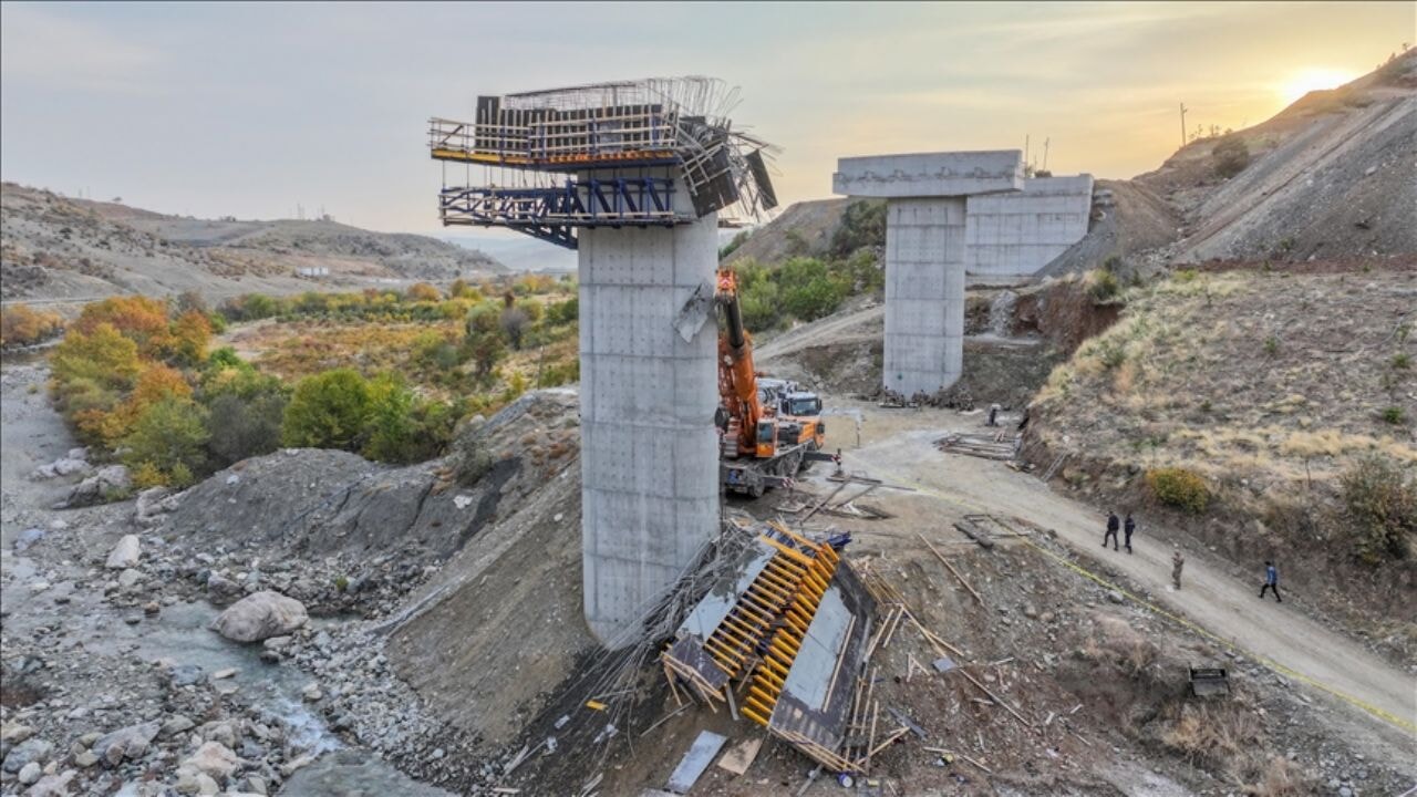 İskele faciası! 4 işçi hayatını kaybetti