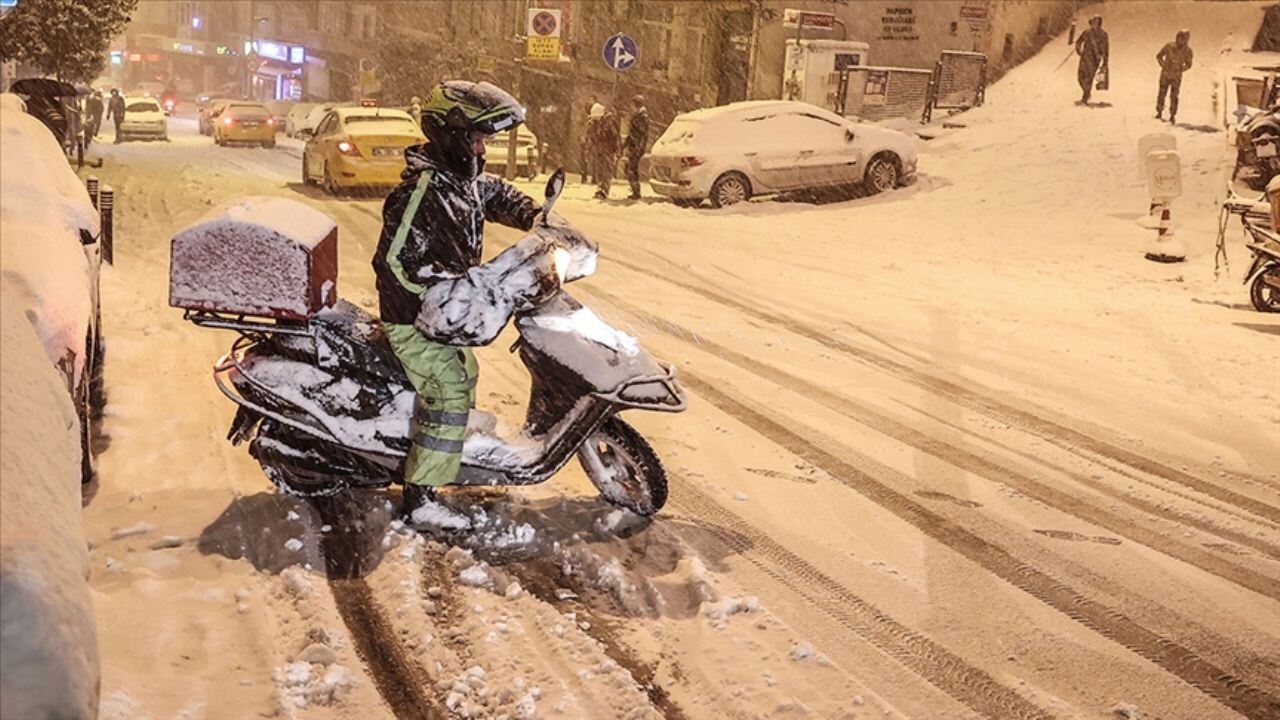 İstanbul'da motosiklet ve kurye yasağı!