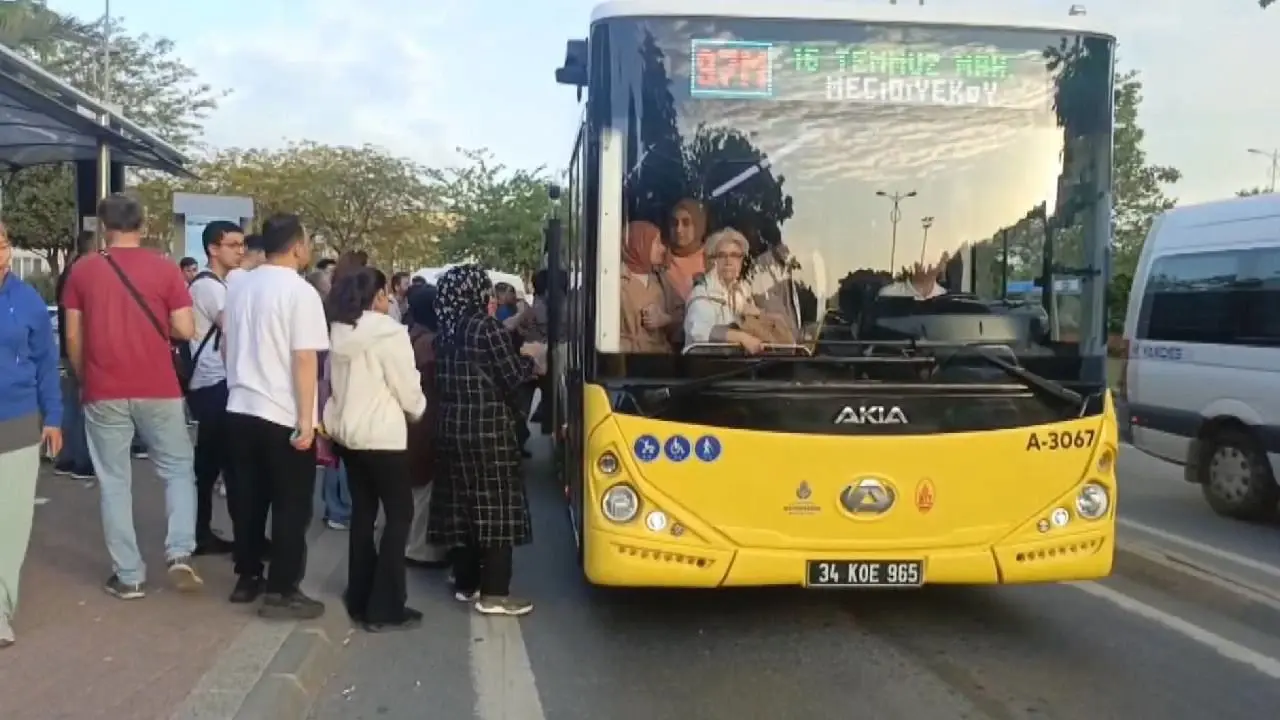 İstanbul'da toplu taşıma eylemi sona erdi: İBB ve şoförler anlaşmaya vardı