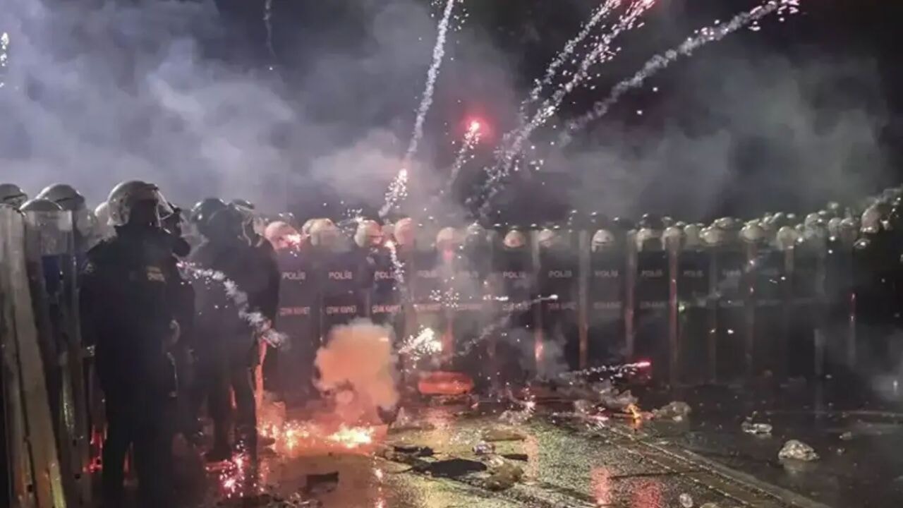 İstanbul'da tutuklanan 102 öğrenciye tahliye