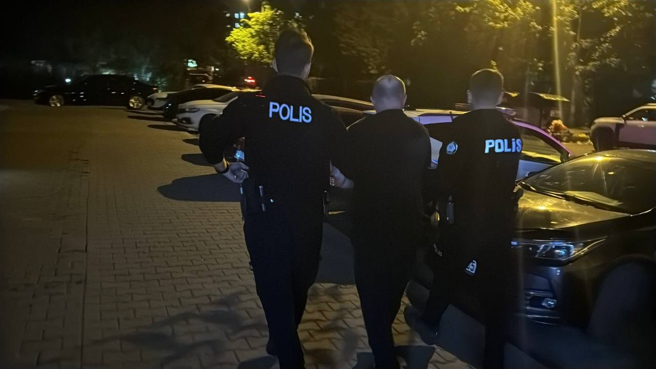 İstanbul Esenyurt'ta baba oğlunu silahla vurdu!