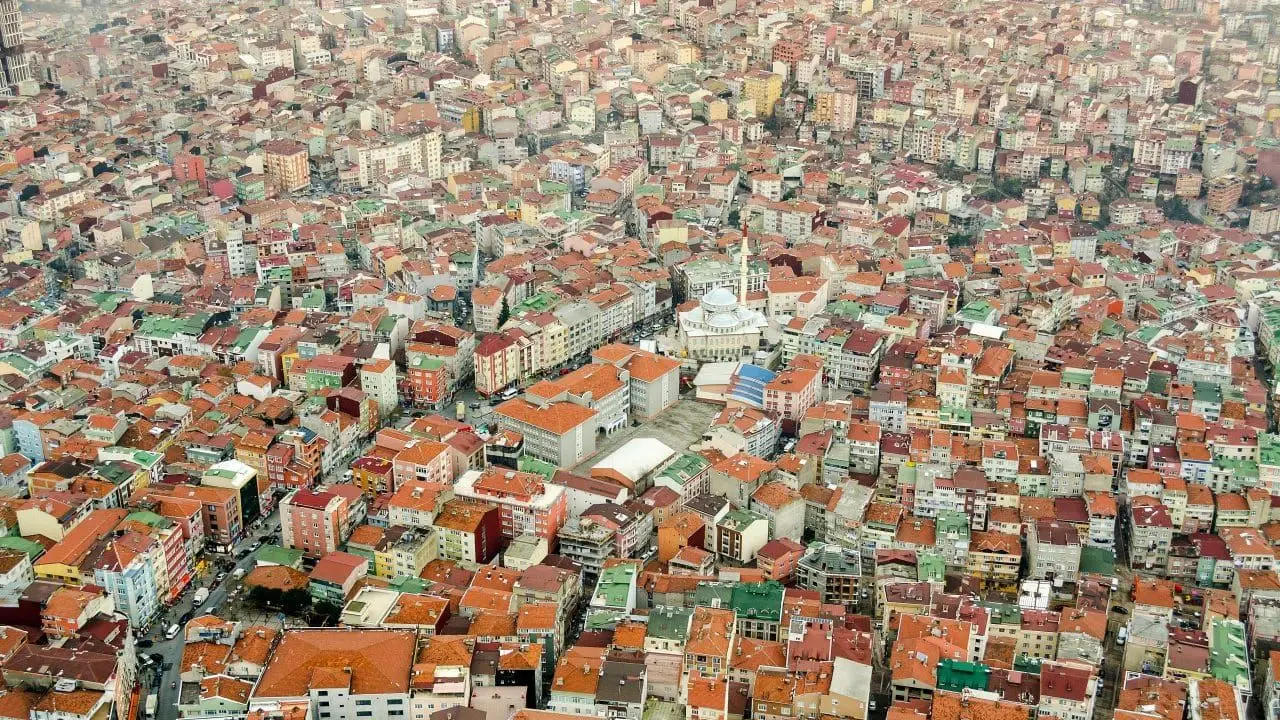 İstanbul kaynayan kazan gibi! Nüfus hızla batıya kaçıyor