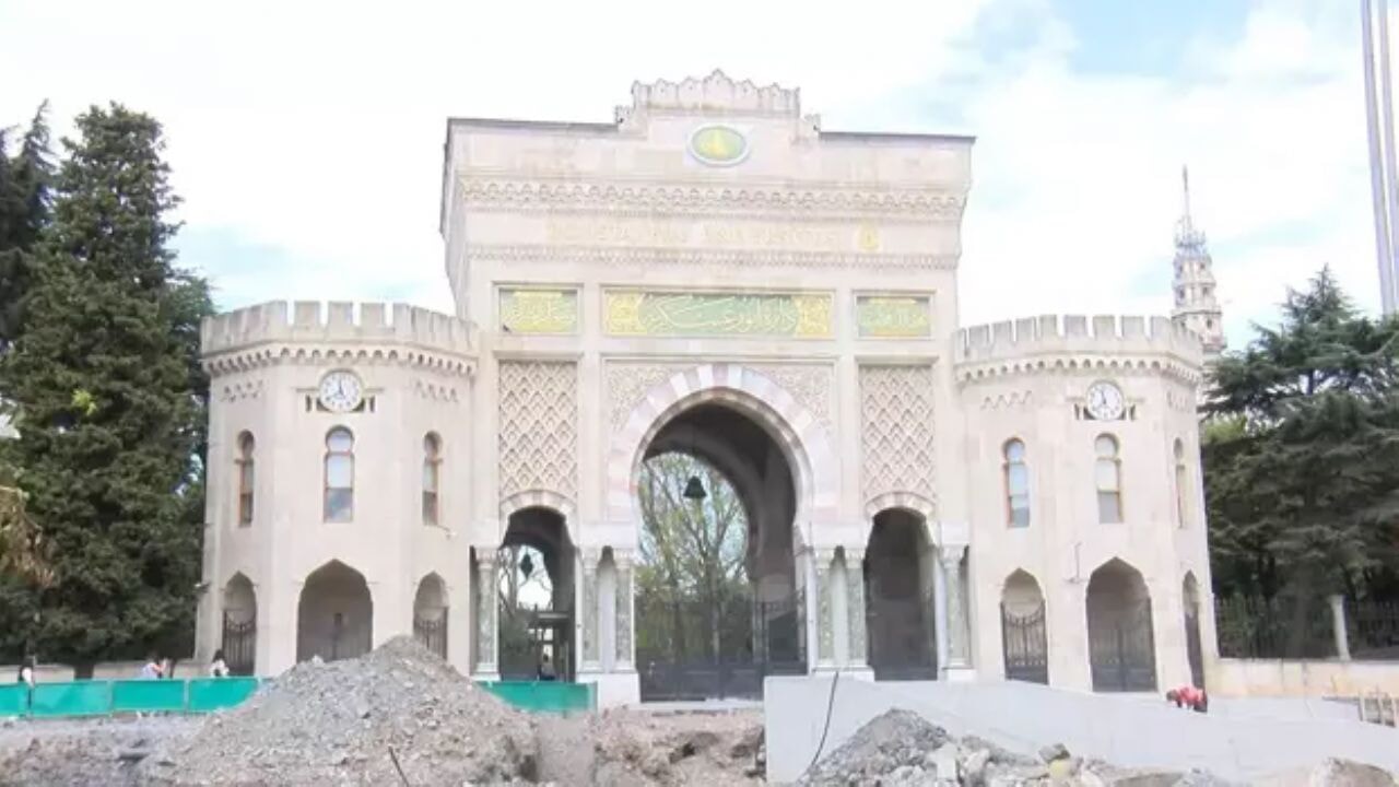 İstanbul Üniversitesi'nde kar yağışı nedeniyle tatil kararı