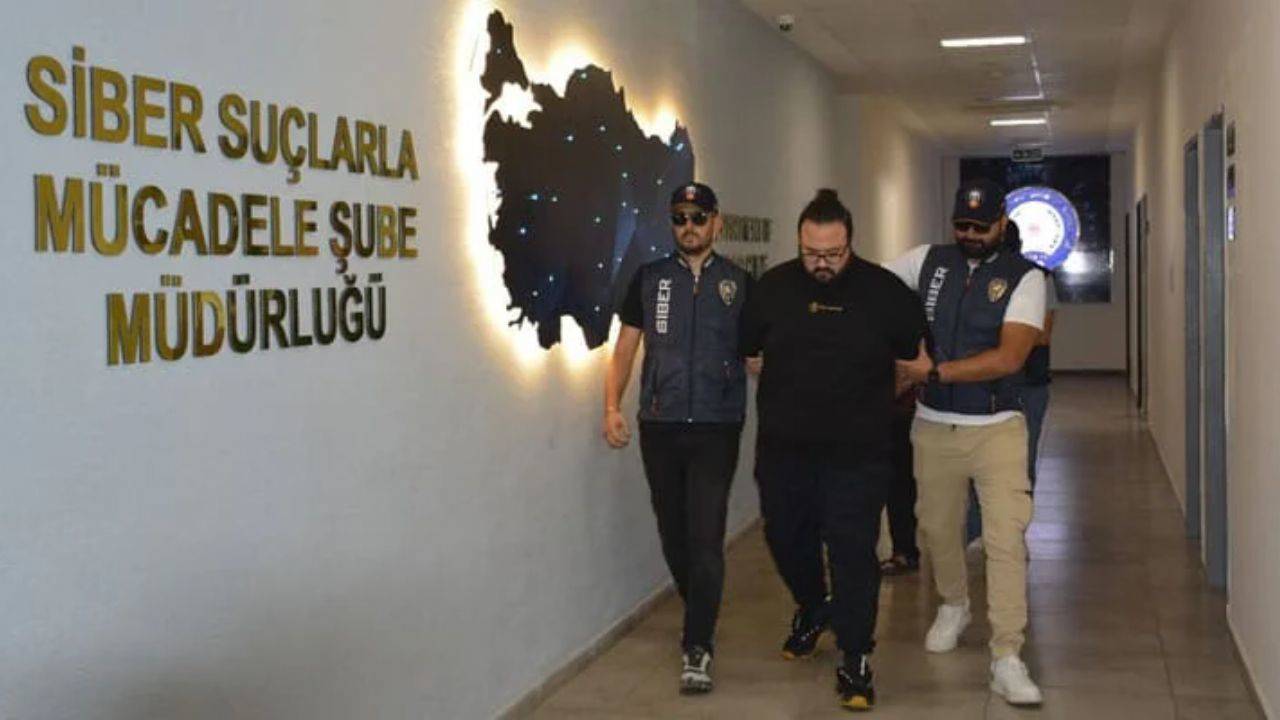 Jahrein'e müstehcen yayın davası açıldı