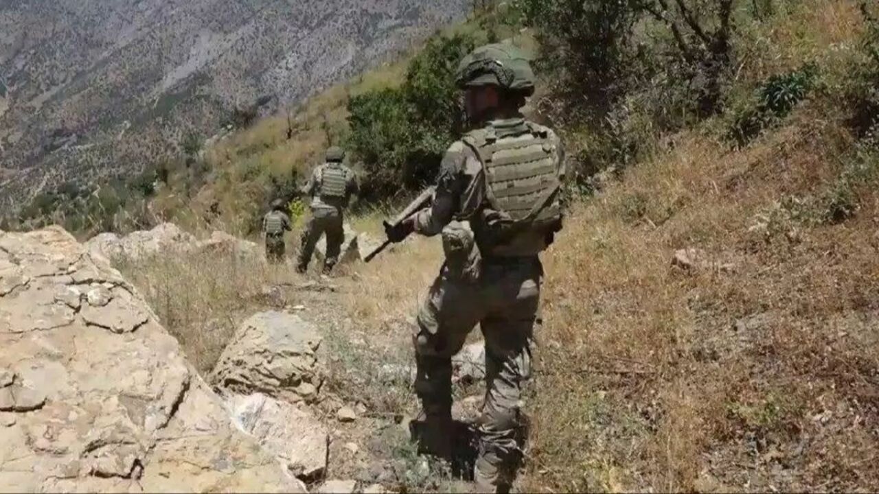 Kahramanmaraş'ta PKK sığınağı ve yaşam malzemeleri ele geçirildi