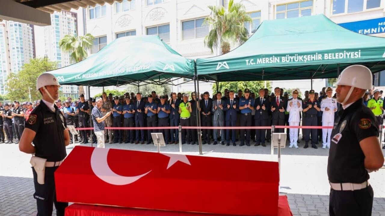 Kalp krizi geçiren polis hayatını kaybetti