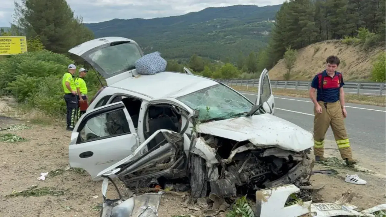 Karabük'te feci kaza: Ölü ve yaralılar var