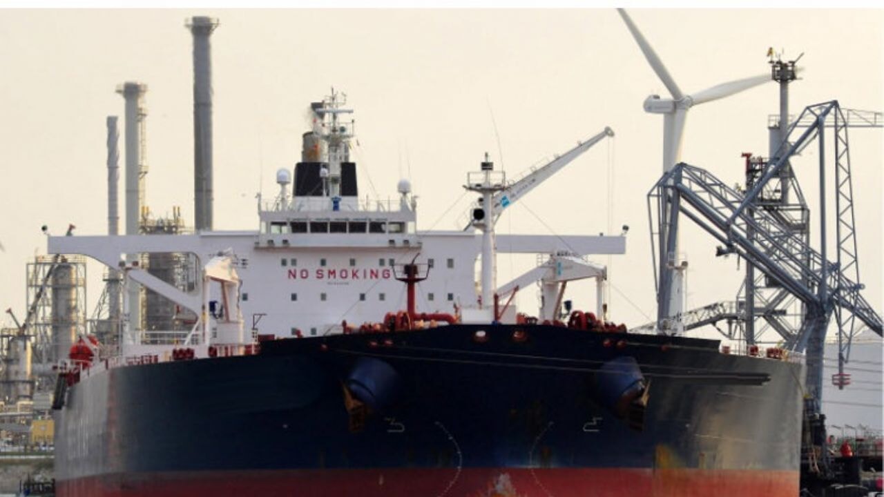 Karadeniz'de iki savaş gemisi görev yapacak