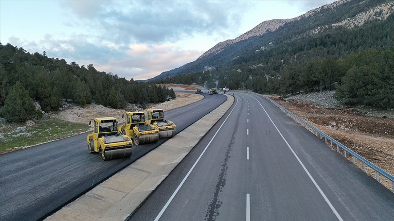 Karayolları'ndan önemli trafik uyarısı: 12 Haziran yol durumu ve çalışmaları