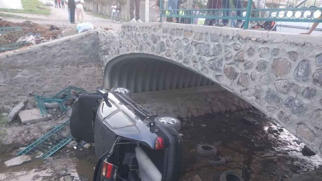 Kavga kaçışı Diyarbakır'da köprüde felakete yol açtı