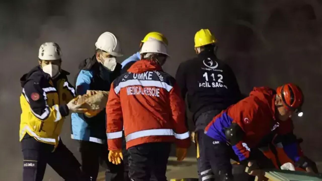 Konya'da çöken binanın altında kalanların durumu ne oldu? Kaç kişiydiler? Kurtarıldılarmı?